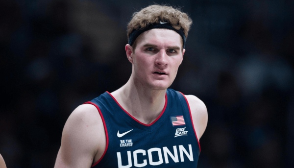 华力网 小绿屋最后一员！黄蜂用29号签选中前锋利亚姆-麦克尼利